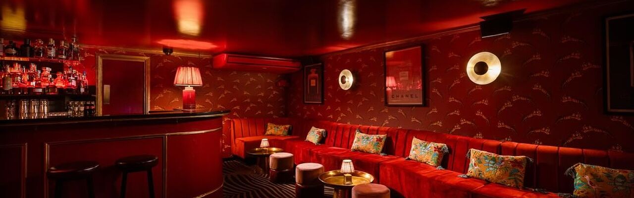 Gallery London Club Vip Table